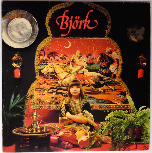 Lanzamiento del disco Björk